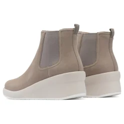 Hot Passage Chelsea Metatarsal Women Slip Ons|Slip Ons