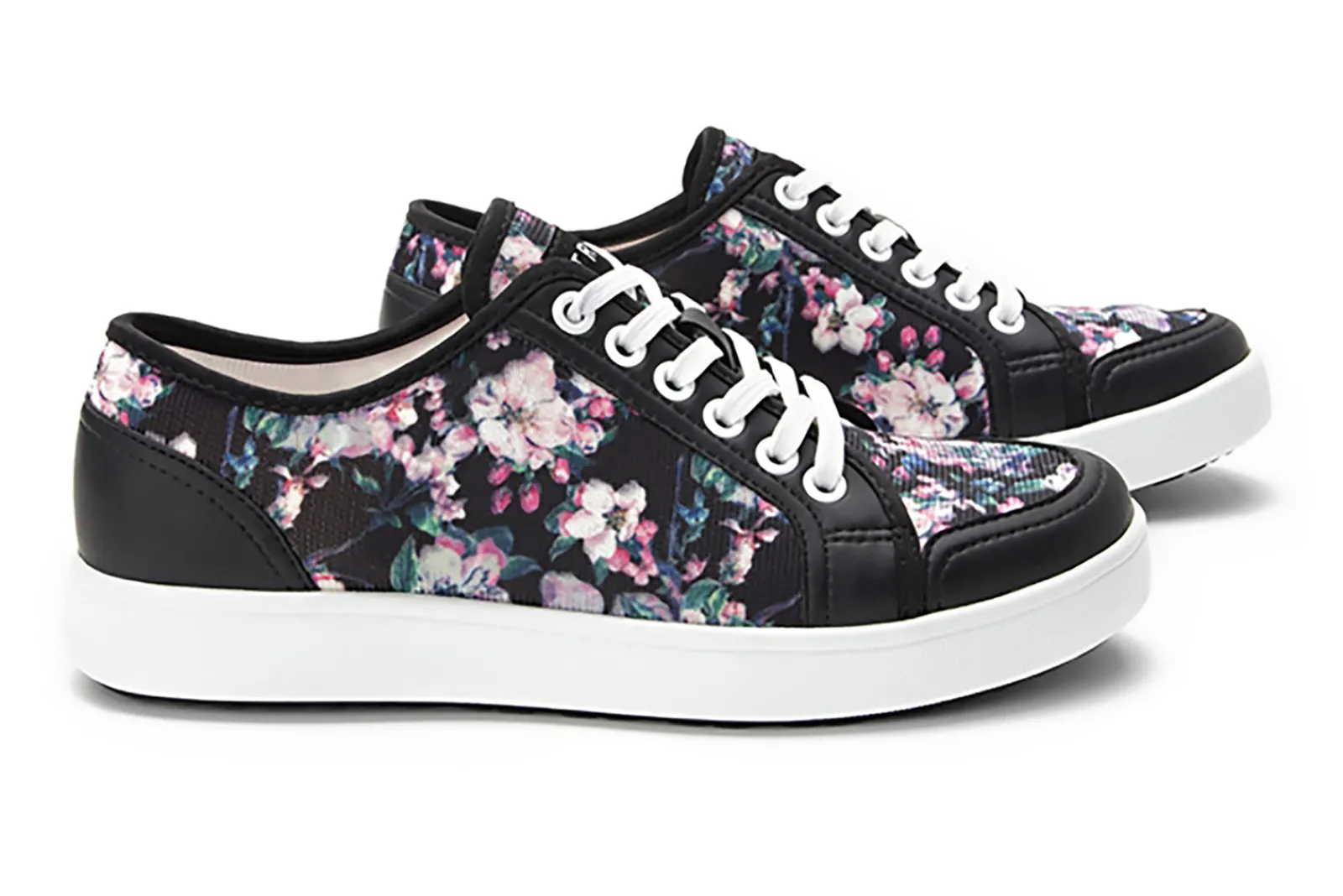 Clearance Traq Sneaq Women Lace Up|Walking Shoes