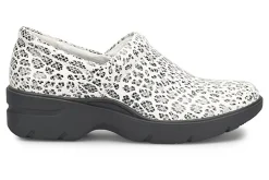 Sale Indya Women Clogs