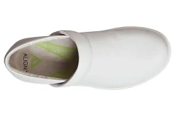 Outlet Indya Women Clogs