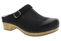 Clearance Berry Women Clogs|Casual Shoes
