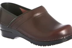 Fashion Pro Women Clogs|Slip Ons