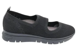 Online Comfy Women Casual Shoes