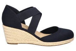 Sale Pari Women Sandals