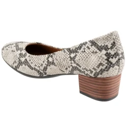 Hot Lynn Women Slip Ons|Slip Ons