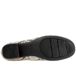 Hot Lynn Women Slip Ons|Slip Ons